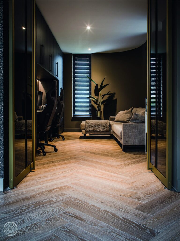 Visgraat parket vloer